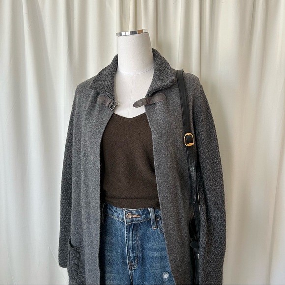 Chiaramente Wool Cradigan sweater Grey Large. - Picture 3 of 8